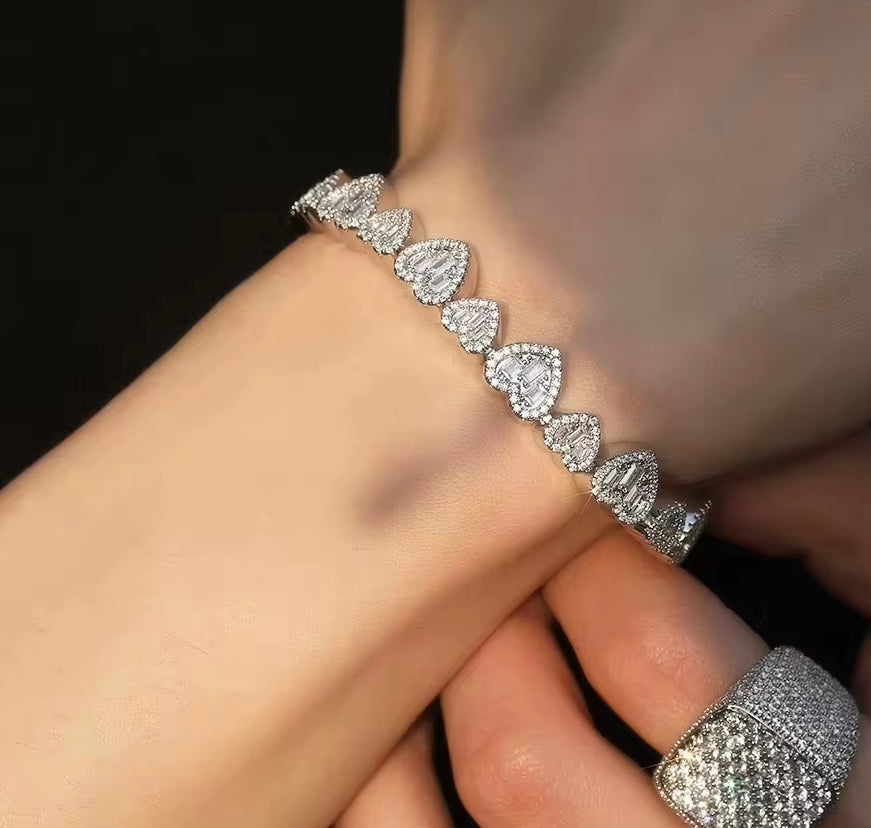 Icy Thick Hearts Bracelet