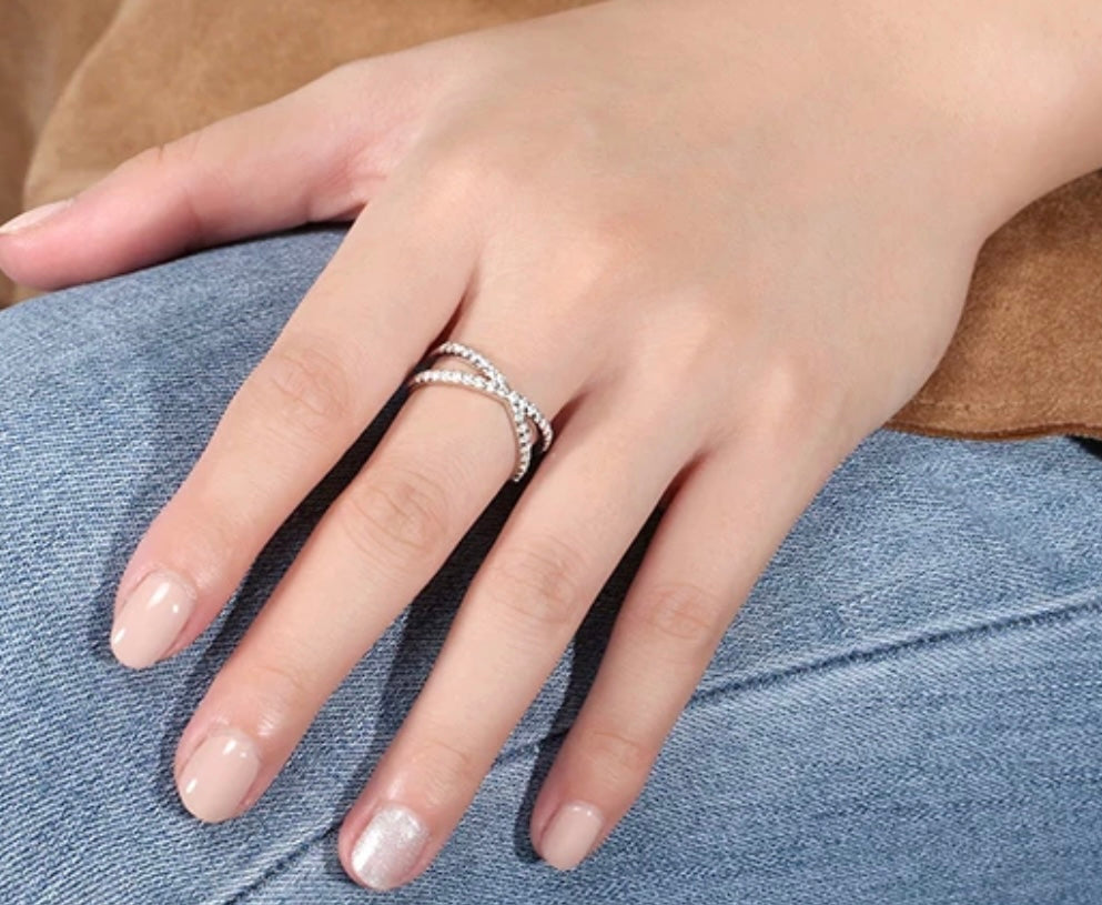Criss Cross Ring