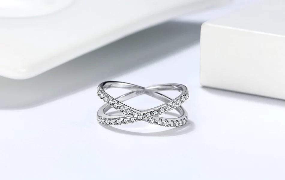 Criss Cross Ring