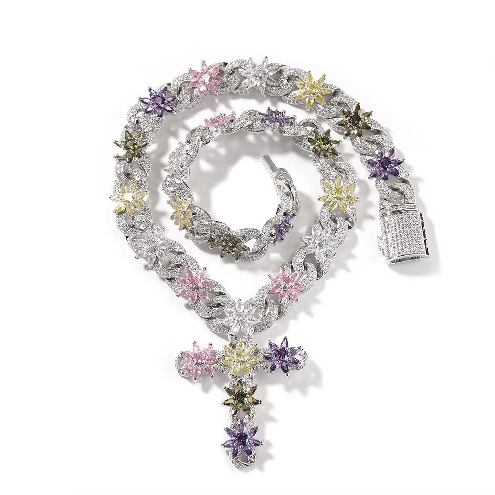 Icy Cardi Flower Necklace