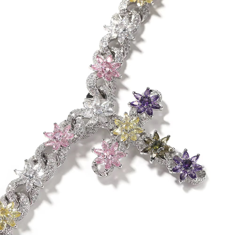 Icy Cardi Flower Necklace
