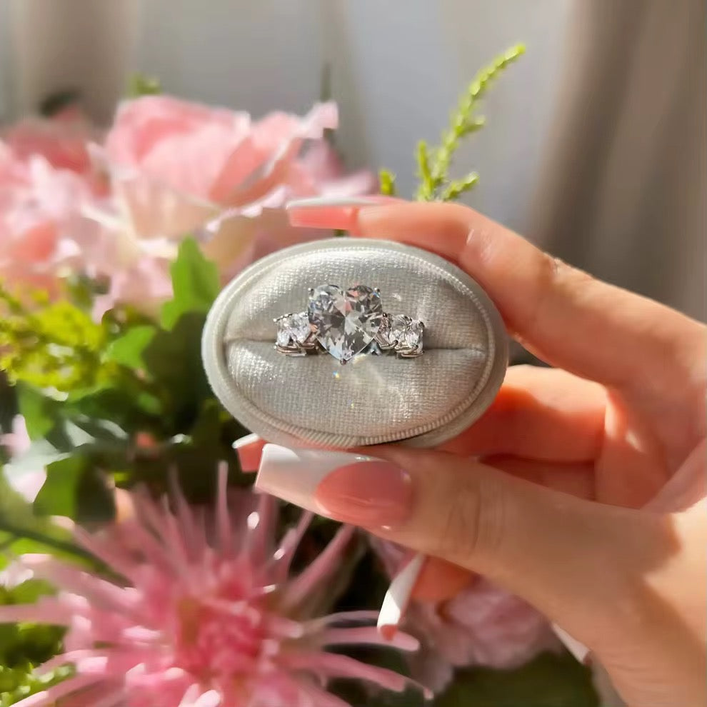 Icy Hearts Babe Ring