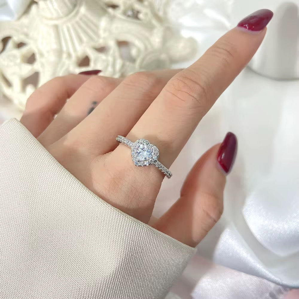 Dainty Heart Ring