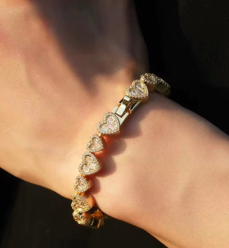 Icy Thick Hearts Bracelet