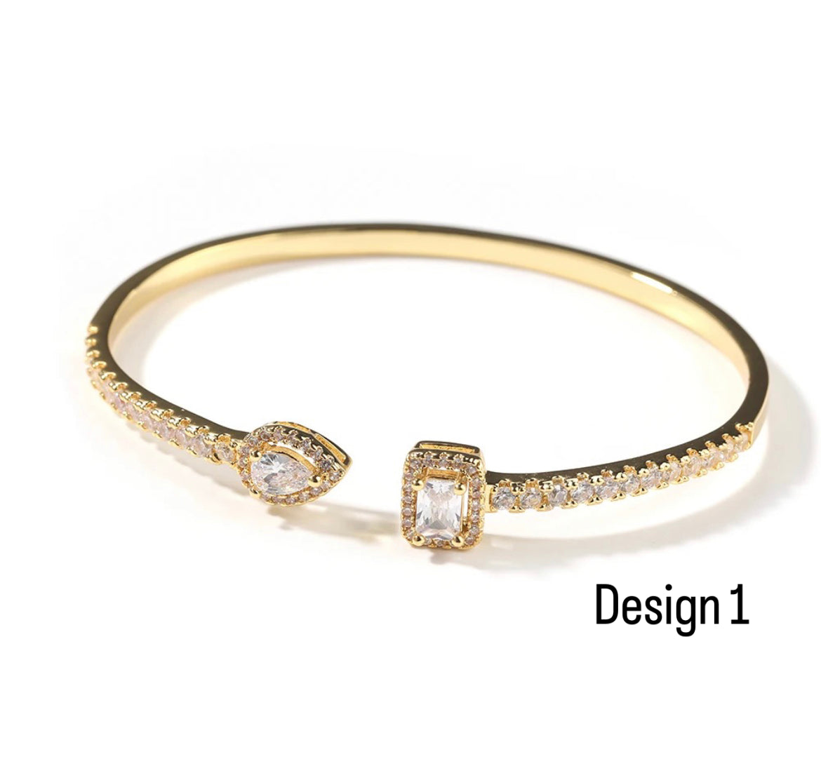 Dreamy Square Charm Bangle