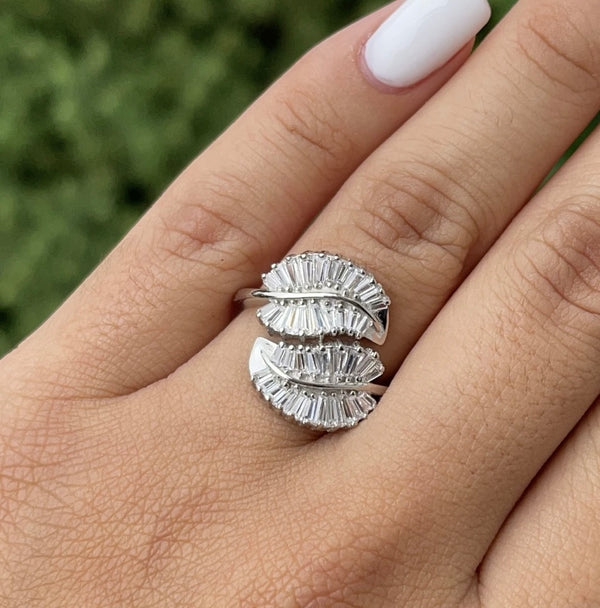 Icy Leaf Ring