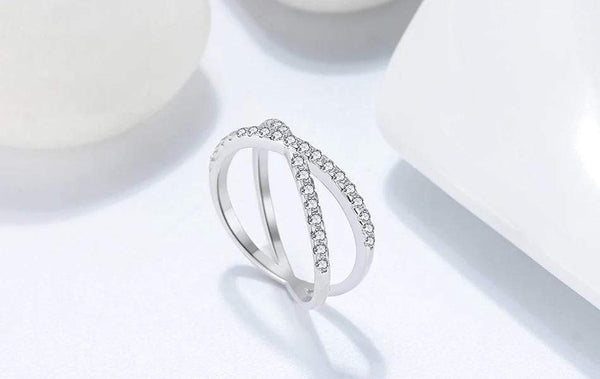 Criss Cross Ring